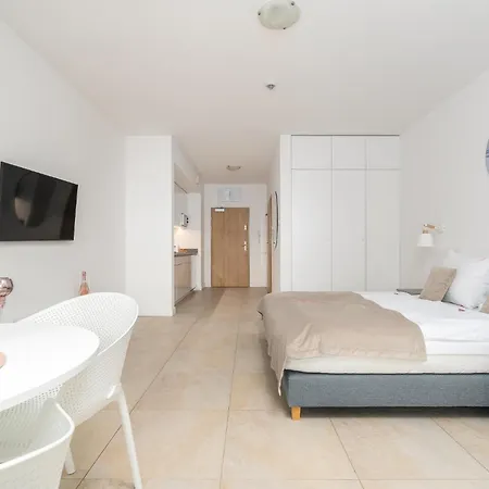 Your Holidays Aquamarina Prima *