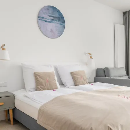 Your Holidays Aquamarina Prima 아파트 *