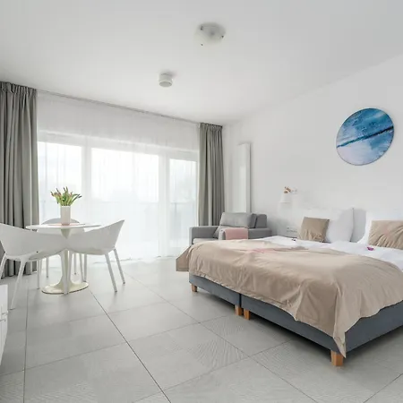 아파트 Your Holidays Aquamarina Prima *